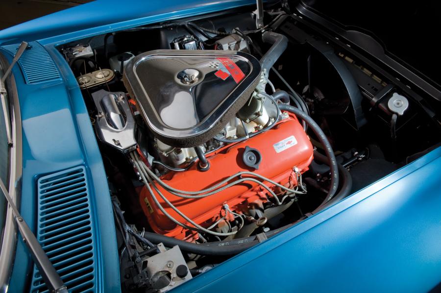 Chevrolet Corvette 427-435 Roadster 1967 года  (фото 7 из 28)